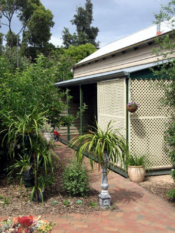 Trafalgar Cottage - Northern Rivers Accommodation 5