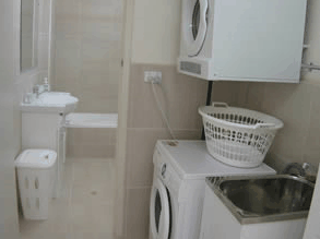 Aztra Gladstone Business Apartments - Northern Rivers Accommodation 3