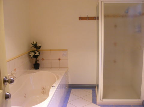 Belfast Cottages - Northern Rivers Accommodation 5