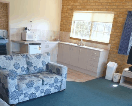 Mollymook Surfbeach Motel & Apartments - Northern Rivers Accommodation 3