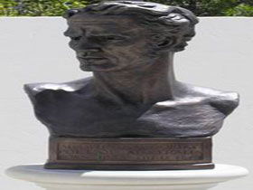 Adam Lindsay Gordon Bronze Bust - Northern Rivers Accommodation 0