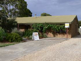 Sand Drift Gallery - Northern Rivers Accommodation 0
