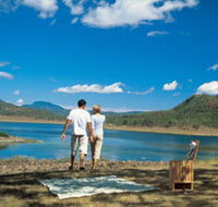 Lake Maroon - Northern Rivers Accommodation