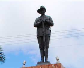 Charters Towers Memorial Cenotaph - Northern Rivers Accommodation 0