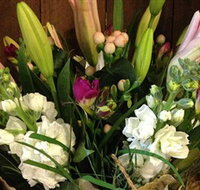 Alpine Blooms Florist Mansfield - Northern Rivers Accommodation
