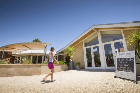 Fowles Wine - Northern Rivers Accommodation 2