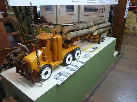 Yarraman Heritage Centre - Northern Rivers Accommodation 9