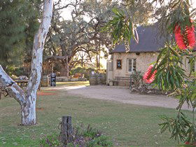 Overland Corner Hotel - Northern Rivers Accommodation 1