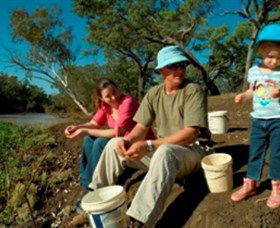 Charleville - Bakers Bend Warrego River Fishing Spot - Northern Rivers Accommodation 0
