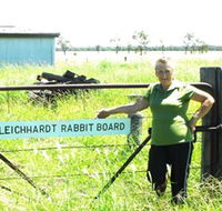 Morven Rabbit Board Gate - Northern Rivers Accommodation