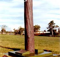 The Flood Memorial or The Stump - Northern Rivers Accommodation