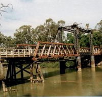 Swan Hill - Murray River Road Bridge - Northern Rivers Accommodation