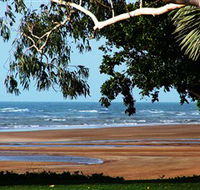 Beachfront Hotel - Northern Rivers Accommodation