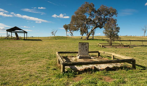 Yuranighs Aboriginal Grave Historic Site - Northern Rivers Accommodation 1