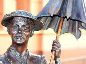 Mary Poppins Statue - Northern Rivers Accommodation 0