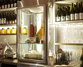 East Coast Lounge - Northern Rivers Accommodation 0