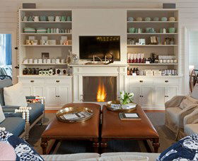 East Coast Lounge - Northern Rivers Accommodation 1