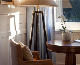 East Coast Lounge - Northern Rivers Accommodation 4