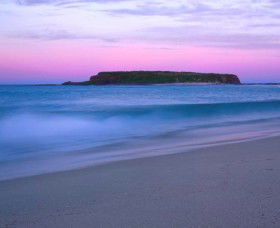 Windang Beach - Northern Rivers Accommodation 0