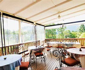 Blue Knob Hall Gallery And Cafe - Northern Rivers Accommodation 3