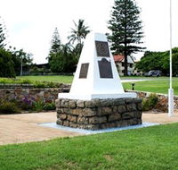 Dunwich War Memorial - Northern Rivers Accommodation