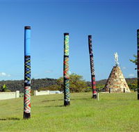 Maclean Tartan Power Poles - Northern Rivers Accommodation