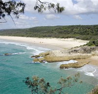 Main Beach North Stradbroke Island - Northern Rivers Accommodation
