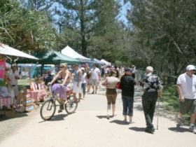 Coolangatta Art And Craft Markets - Northern Rivers Accommodation 2