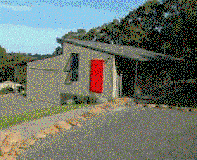 Brooke Clunie - Red Door Studio - Northern Rivers Accommodation 1