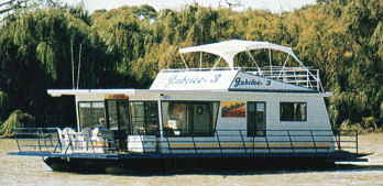 Oz Houseboats - Northern Rivers Accommodation 1