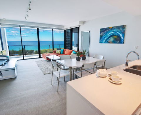 Ultra Broadbeach - Northern Rivers Accommodation 4