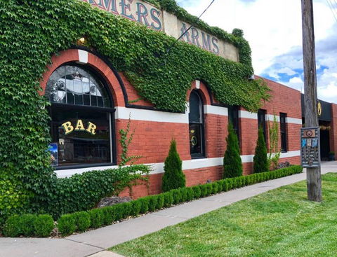 Farmers Arms Hotel & Art Suites Daylesford - Northern Rivers Accommodation 0