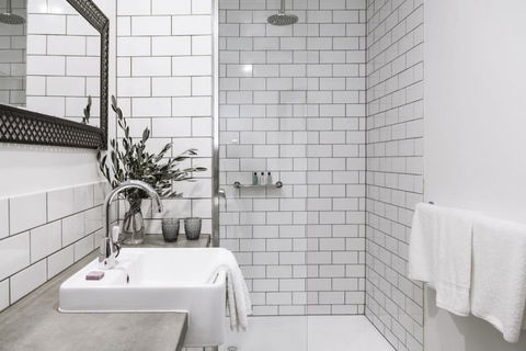Farmers Arms Hotel & Art Suites Daylesford - Northern Rivers Accommodation 7