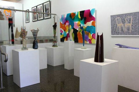 Colin Sweeney Art - Northern Rivers Accommodation 0