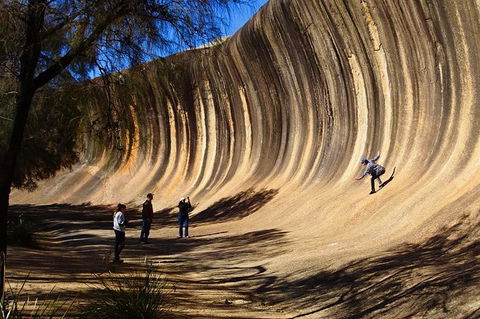 The Big Wave Rock (Private) Day Tour - Northern Rivers Accommodation 0