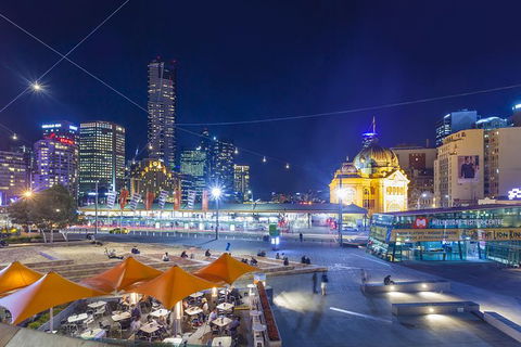 Melbourne By Night - Northern Rivers Accommodation 0