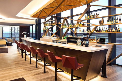 Melbourne Airport Lounge - The House, Terminal 2 - Northern Rivers Accommodation 0