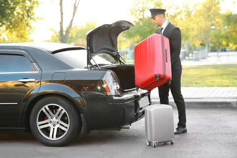 Transfer In Private Vehicle From Adelaide Downtown To Adelaide Airport - Northern Rivers Accommodation 7