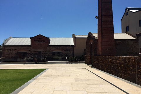 McLaren Vale Tour, Visit Up To 5 Wineries With A Great Itinerary. - Northern Rivers Accommodation 3