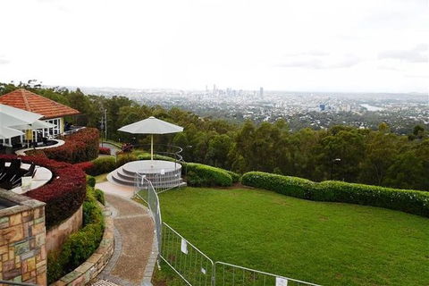 You Choose The Tour: Brisbane Private Chauffeur Driven Personal Tour - Northern Rivers Accommodation 1