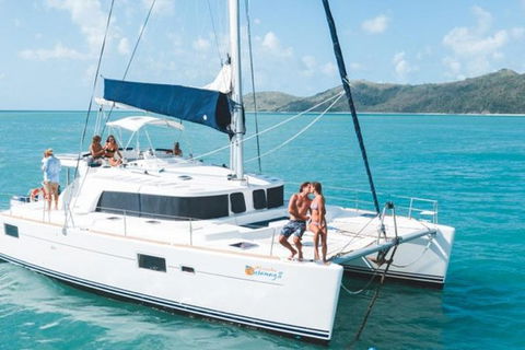 2-Night Whitsundays Sailing Adventure: Whitsunday Getaway - Northern Rivers Accommodation 2