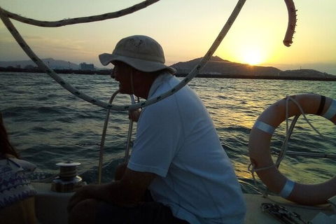 Townsville Lunchtime Sailing Cruise Boat Tour - Northern Rivers Accommodation 3