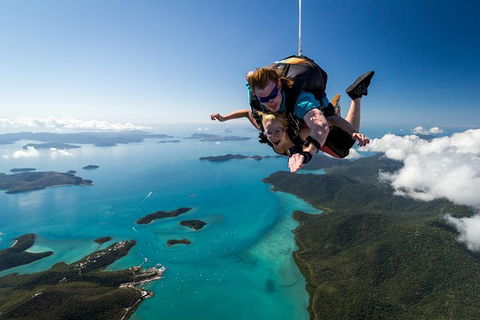 Airlie Beach Tandem Skydive - Northern Rivers Accommodation 7