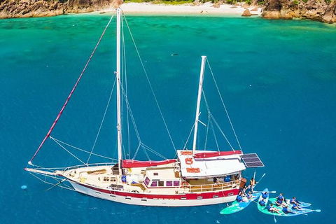 2-Day Whitsundays Sailing Adventure: SV Whitehaven - Northern Rivers Accommodation 2