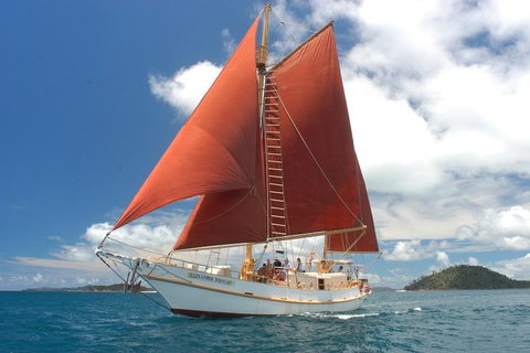 2-Day Whitsundays Sailing Adventure: Alexander Stewart - Northern Rivers Accommodation 1