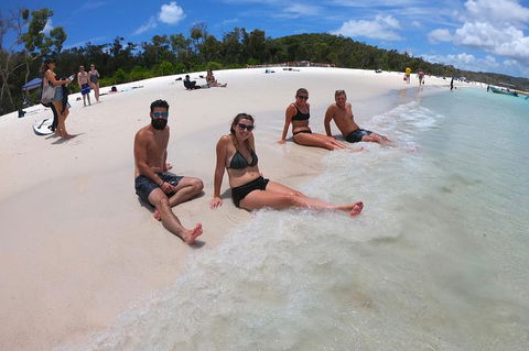 Whitehaven Beach Day Tour With Snorkel In Whitsundays Island - Northern Rivers Accommodation 19