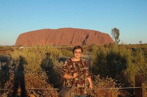 Uluru (Ayers Rock) And The Olgas Tour Including Sunset Dinner From Alice Springs - Northern Rivers Accommodation 7