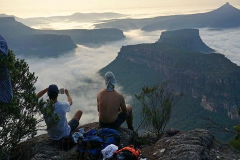 Hiking The Castle In The Spectacular Budawang Mountain Range - Northern Rivers Accommodation 1