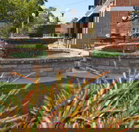 Bauer and Wiles Memorial Fountain - Northern Rivers Accommodation