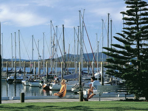 Gladstone Marina - Northern Rivers Accommodation 1